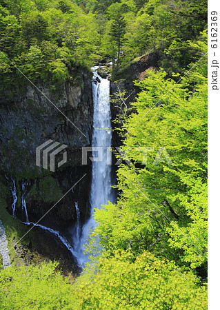 春の日光華厳の滝 春の日光華厳の滝 6162369