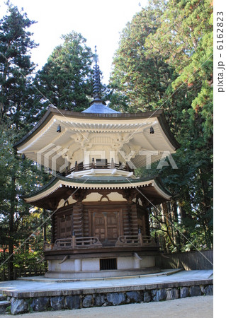 高野山　壇上伽藍の六角経堂 6162823
