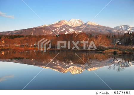 イモリ池と妙高山 イモリ池と妙高山 6177362