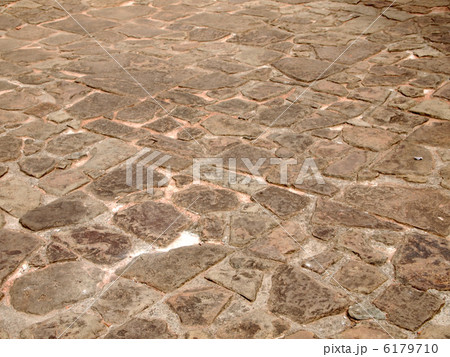 世界遺産 アンコール遺跡の石畳 世界遺産 アンコール遺跡の石畳 6179710