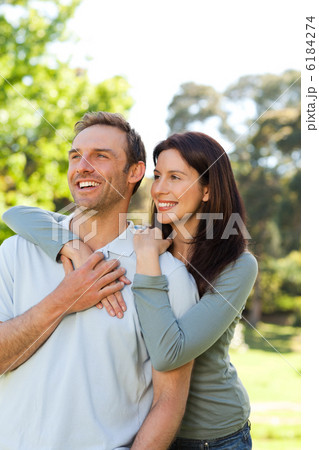 Beautiful couple in the park 6184274