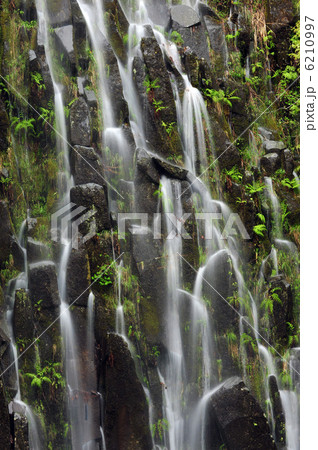 木島平村・一年に一度だけ放流する幻の樽滝 木島平村・一年に一度だけ放流する幻の樽滝 6210997