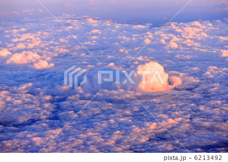 紫色に染まる雲海 紫色に染まる雲海 6213492