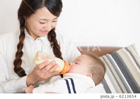 赤ちゃんと家族 6213654