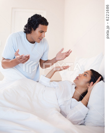 Couple fighting in the bedroom 6221686