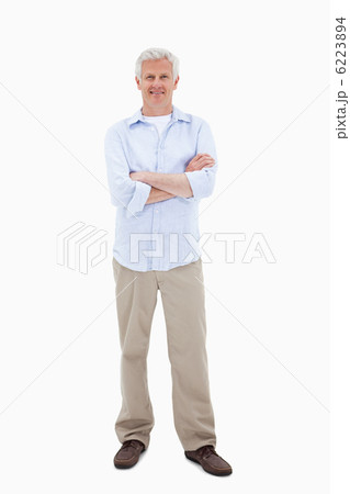 Mature man with the arms crossed 6223894