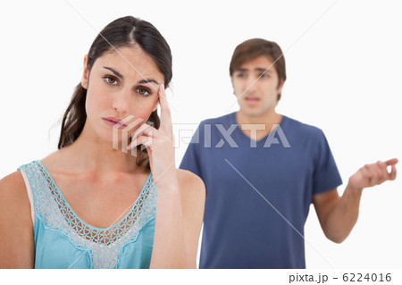 Woman mad at her fiance 6224016