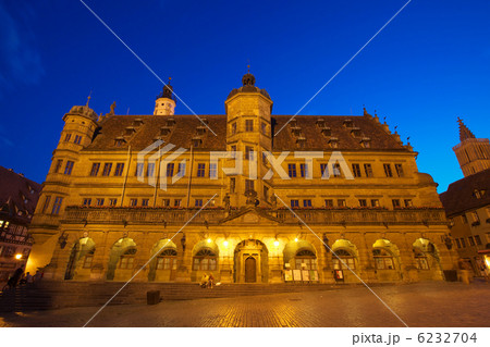 ローテンブルク市庁舎の夜景 6232704