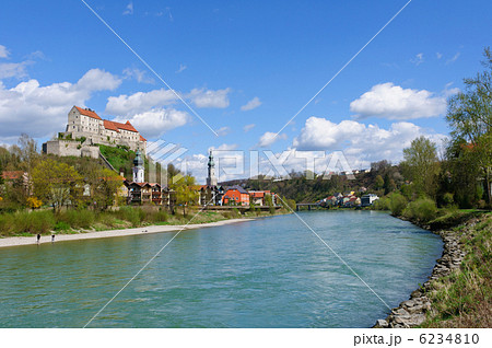 ドイツ　ブルクハウゼンの町並み 6234810