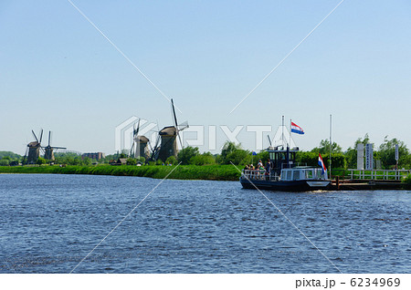 オランダ　世界遺産　キンデルダイク＝エルスハウトの風車網 6234969