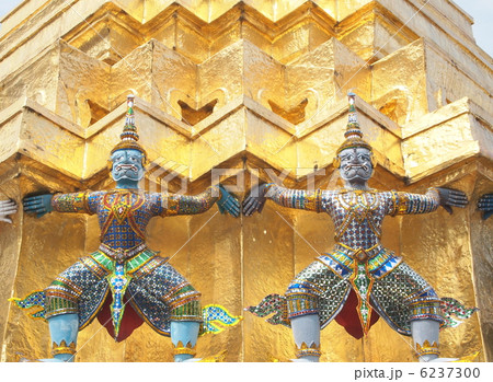 タイ　バンコク　エメラルド寺院　ヤック像 6237300