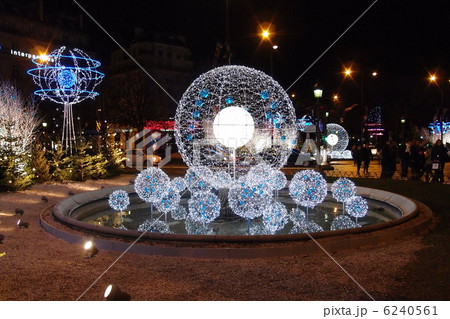 パリのイルミネーション パリのイルミネーション 6240561