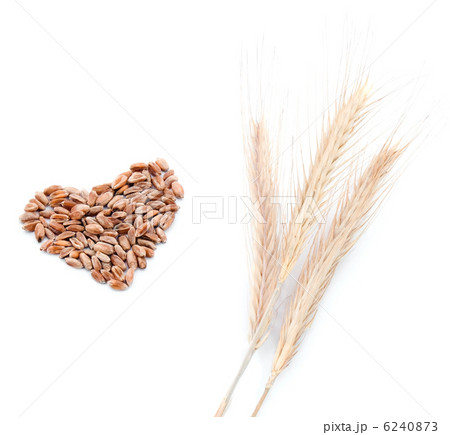 Wheats ears and heart Wheats ears and heart 6240873