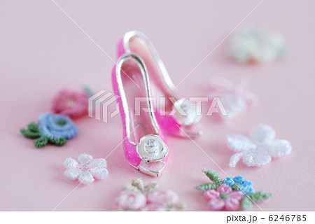 お花レースと靴 6246785