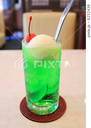喫茶店のクリームソーダ 喫茶店のクリームソーダ 6252436
