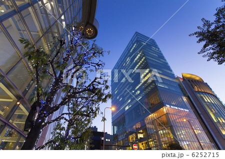 西梅田のビル群 西梅田のビル群 6252715