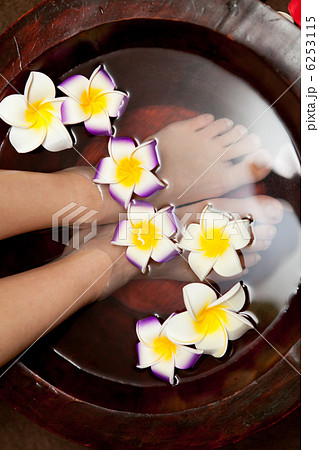 beauty-treatment clinic　撮影協力： 3BエステサロンLuki'A（麻布十番） 6253115