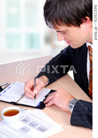 Mature bussinessman working 6262390