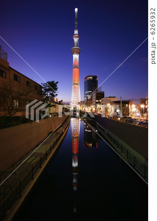 Candle Skytree 6265932