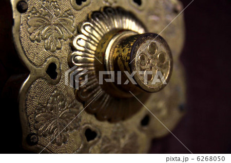 梅鉢紋の釘隠し 6268050