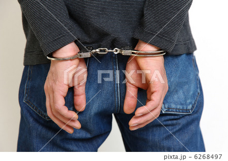 逮捕された男性 6268497
