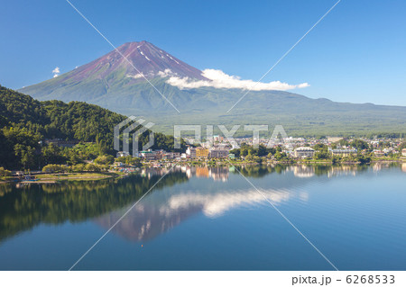 河口湖と富士山 6268533