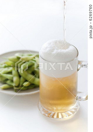 ビールと枝豆 ビールと枝豆 6269760