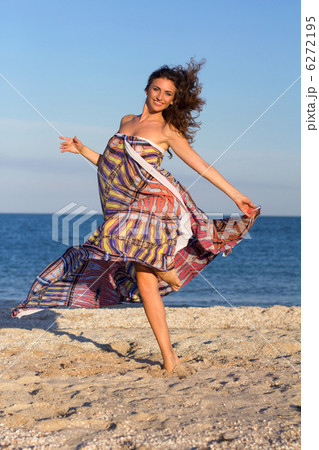 Charming young woman Charming young woman 6272195