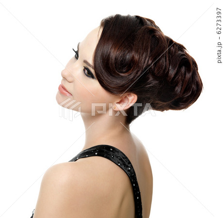 Girl with modern hairstyle 6273397