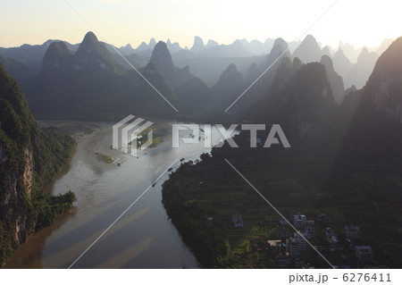 老寨山よりリ江と奇峰 老寨山よりリ江と奇峰 6276411