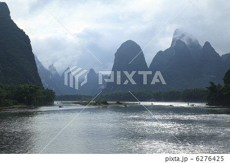 リ江の流れと奇峰 リ江の流れと奇峰 6276425