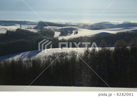 丘風景とサンピラー 丘風景とサンピラー 6282001