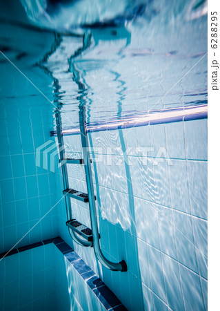 Ladder pool under water Ladder pool under water 6288295