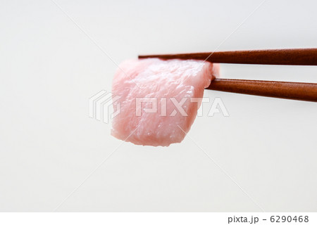 大とろの刺し身 6290468