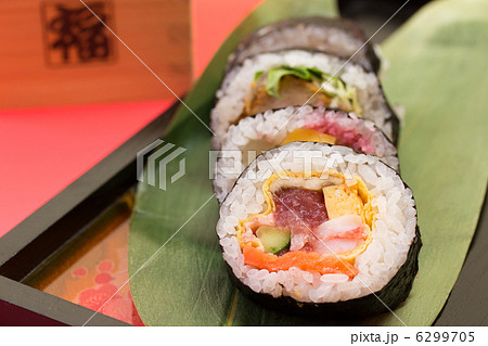 節分イメージ(恵方巻) 節分イメージ(恵方巻) 6299705