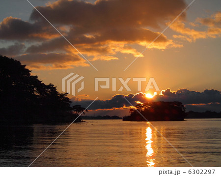 松島の初日の出 6302297