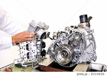 バイクエンジンの整備 6314030
