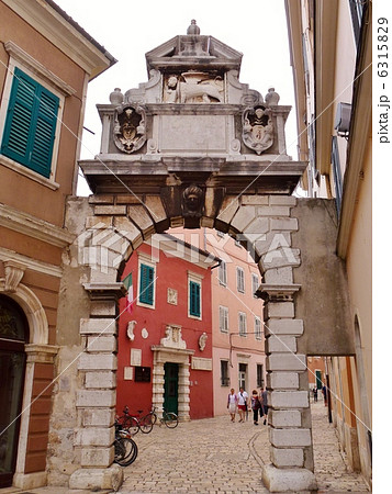 クロアチア・ロヴィニ 6315829