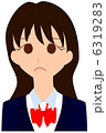 困った顔の女子 6319283