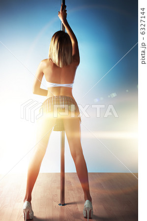 Young sexy pole dance woman Young sexy pole dance woman 6327144