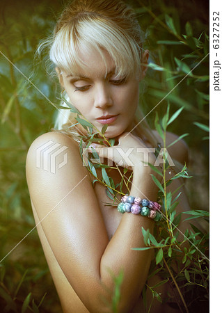 Young woman portrait 6327252