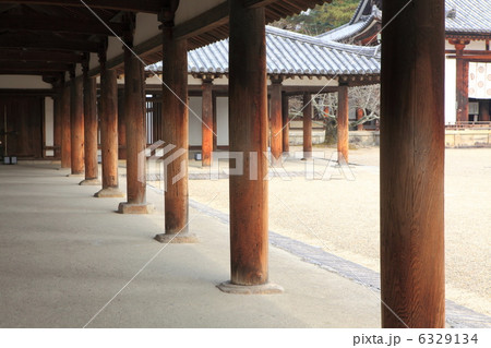 法隆寺の回廊 6329134