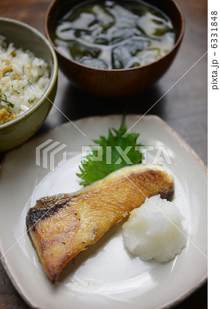 鰤の塩焼き 6331848