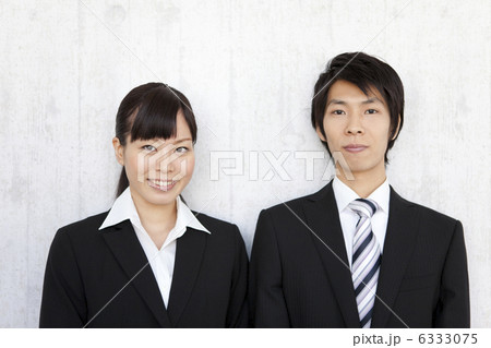 ビジネスマンとビジネスウーマン ビジネスマンとビジネスウーマン 6333075