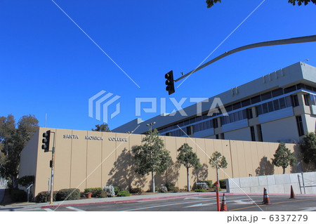 サンタモニカカレッジ 6337279