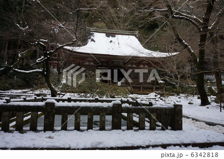 雪の室生寺 6342818