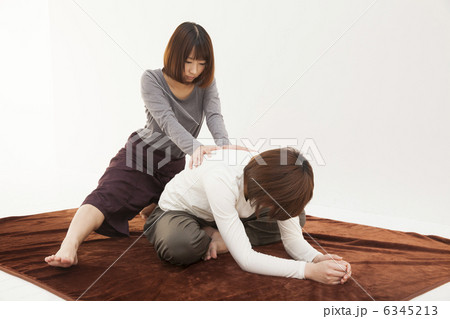 タイ古式マッサージ タイ古式マッサージ 6345213