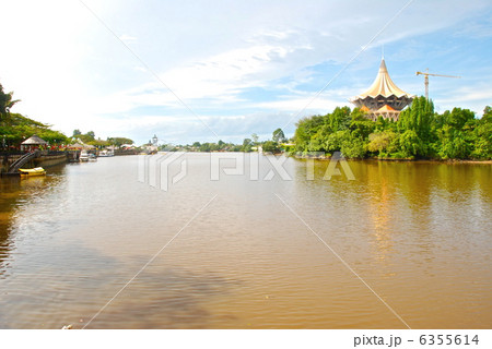サラワク川（クチン／東マレーシア･ボルネオ島） 6355614