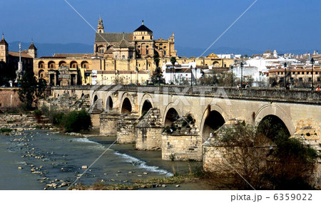 メスキータ外観 6359022