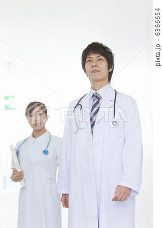 医師と看護師 医師と看護師 6366654